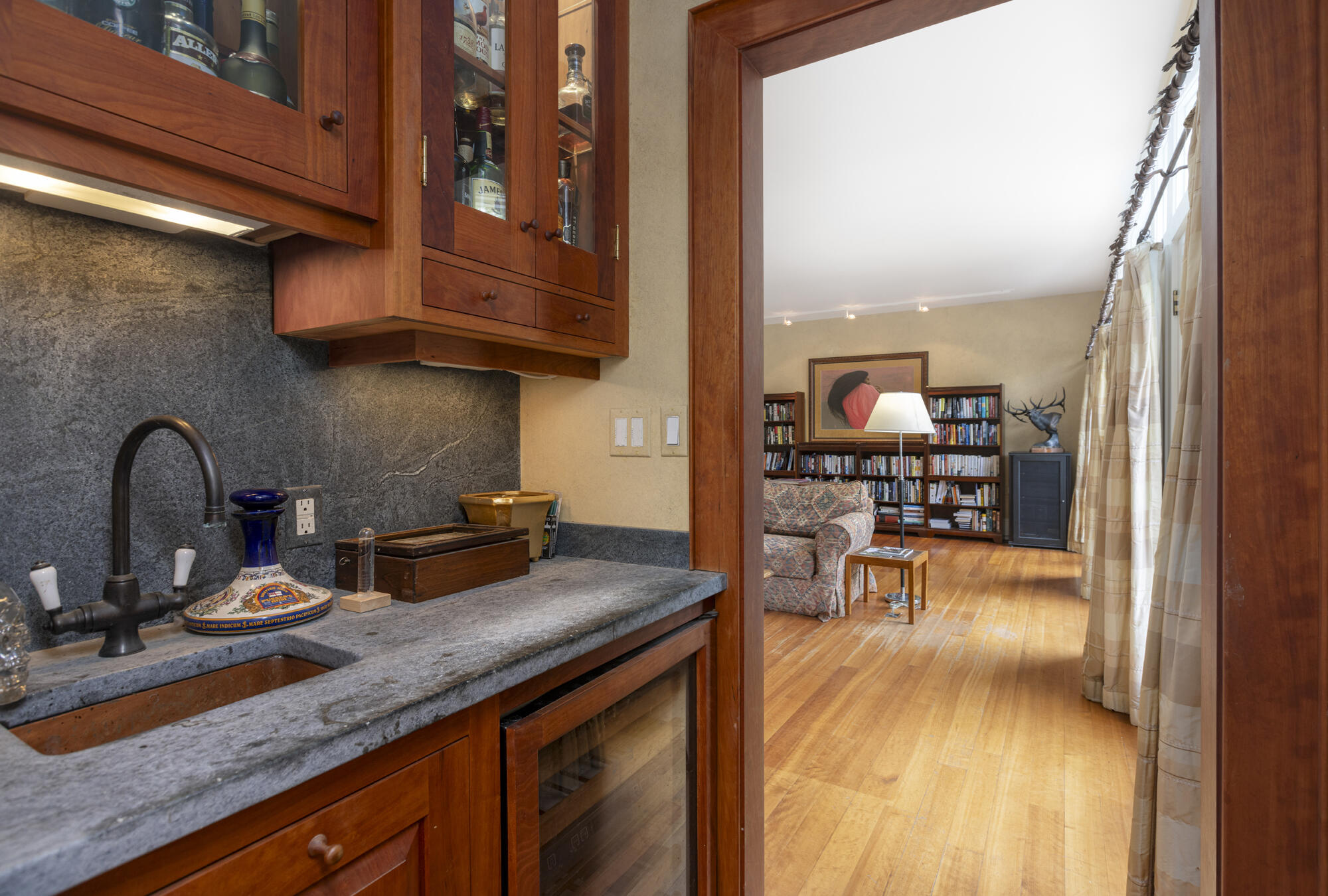 7 LMC Lane Freeport, ME 04032 - Photo 25 of 89 Wet Bar