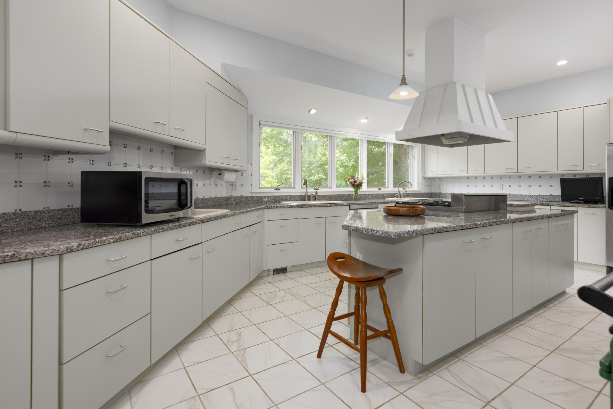 7 LMC Lane Freeport, ME 04032 - Photo 31 of 89 7 LMC Lane_W5_015