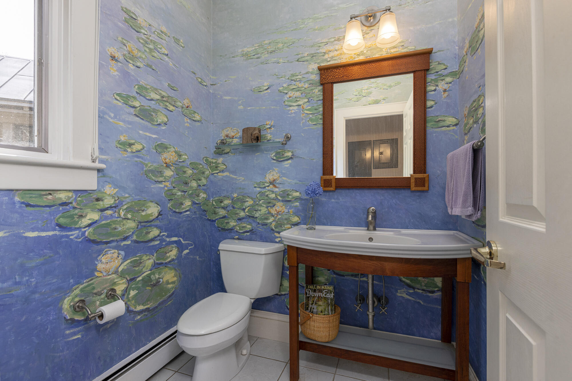 7 LMC Lane Freeport, ME 04032 - Photo 37 of 89 First Floor Powder Room