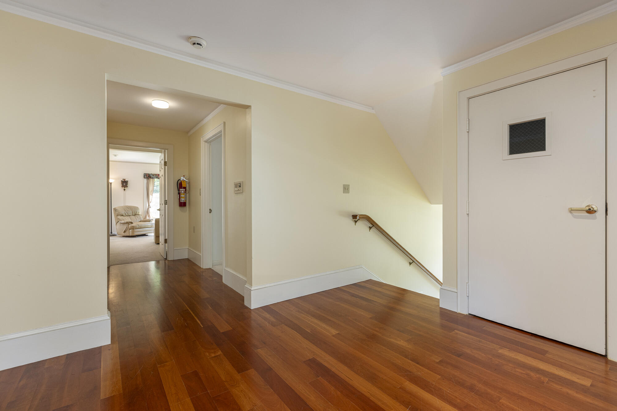 7 LMC Lane Freeport, ME 04032 - Photo 49 of 89 Second Floor Landing