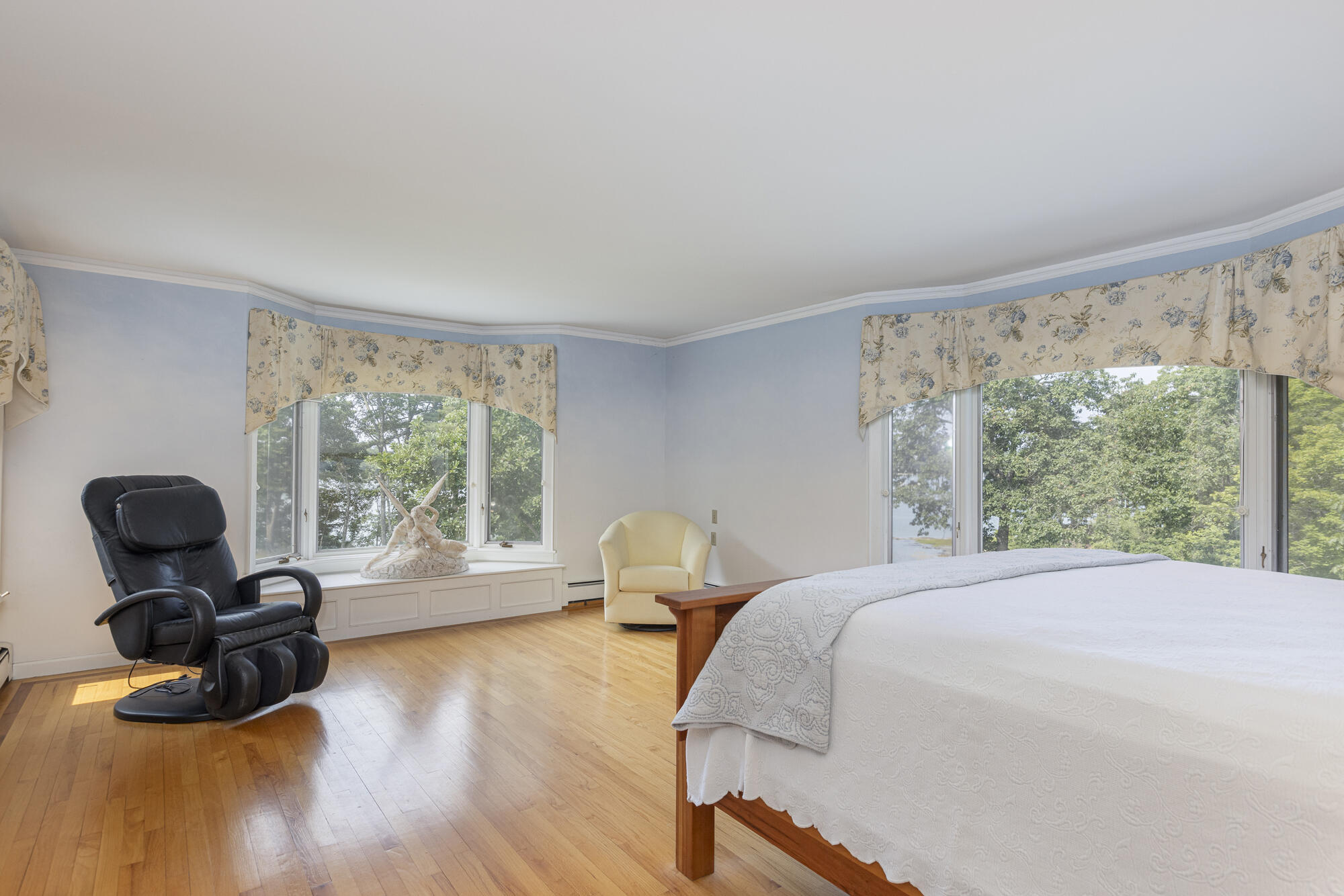 7 LMC Lane Freeport, ME 04032 - Photo 55 of 89 Primary Suite