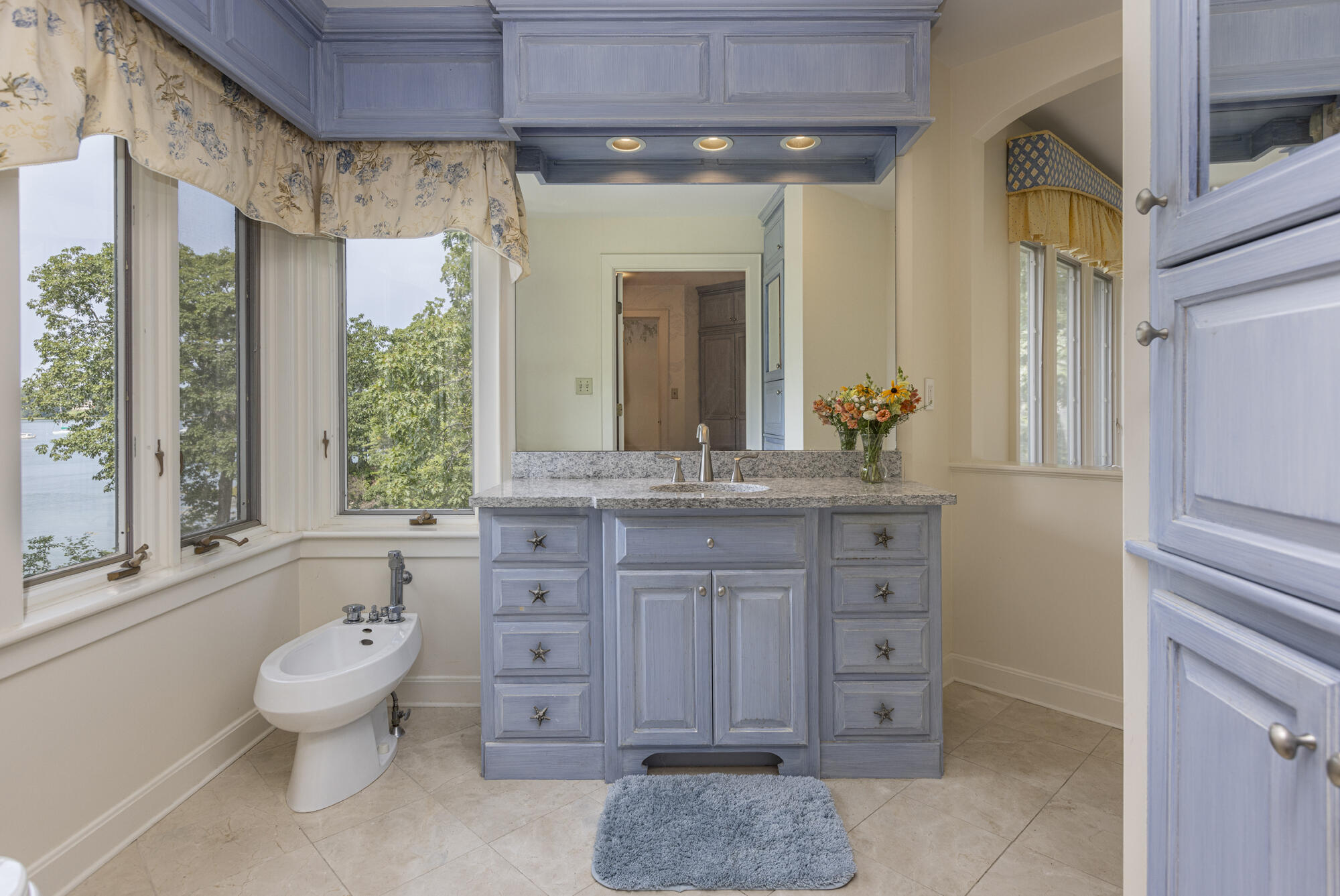 7 LMC Lane Freeport, ME 04032 - Photo 58 of 89 Primary Suite