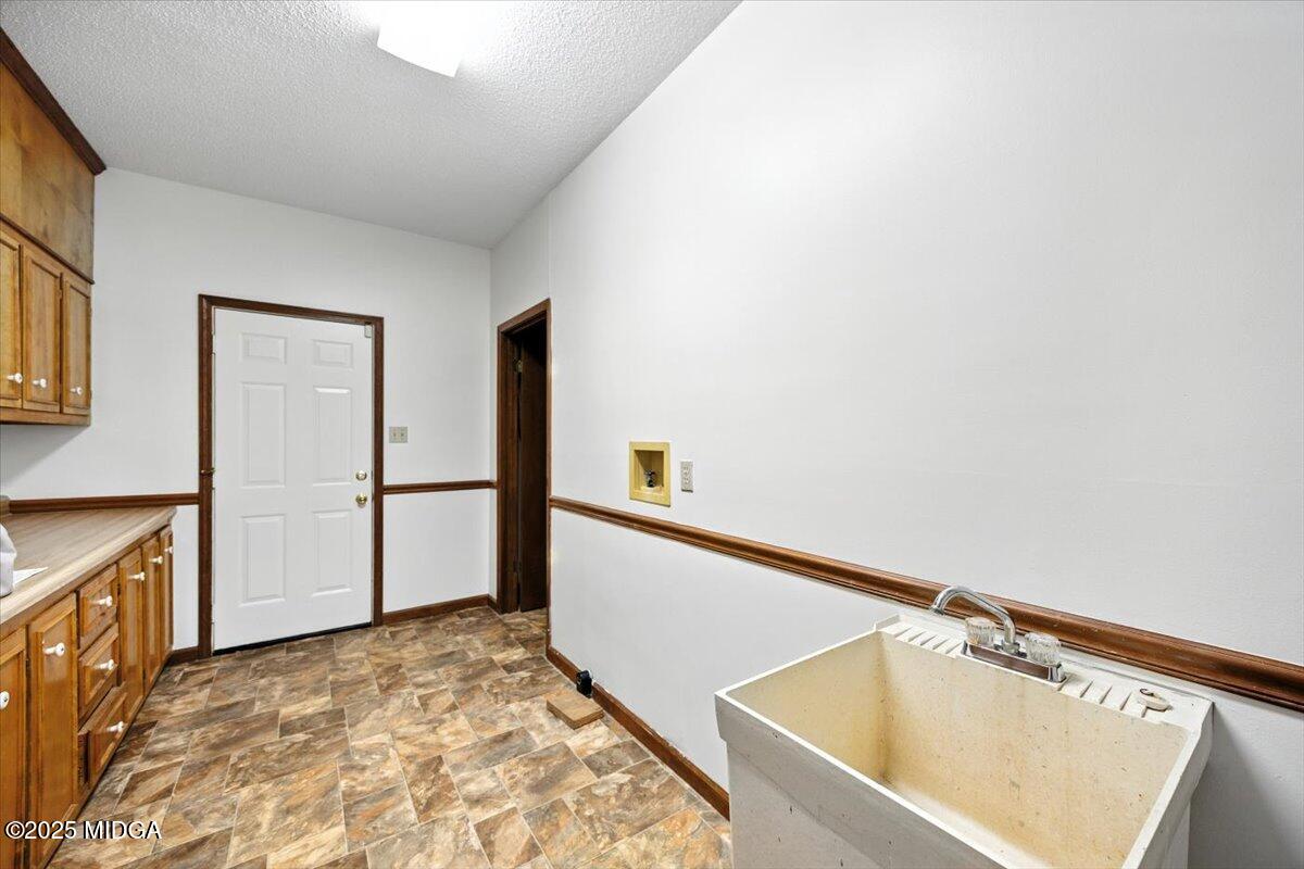 311 Country Creek Road Macon, GA 31220 - Photo 12 of 40 12