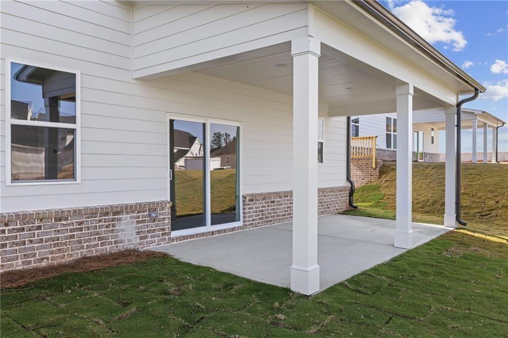 2682 Harbor Rdg Pass Gainesville, GA 30507 - Photo 9 of 42 a view of an entryway of house