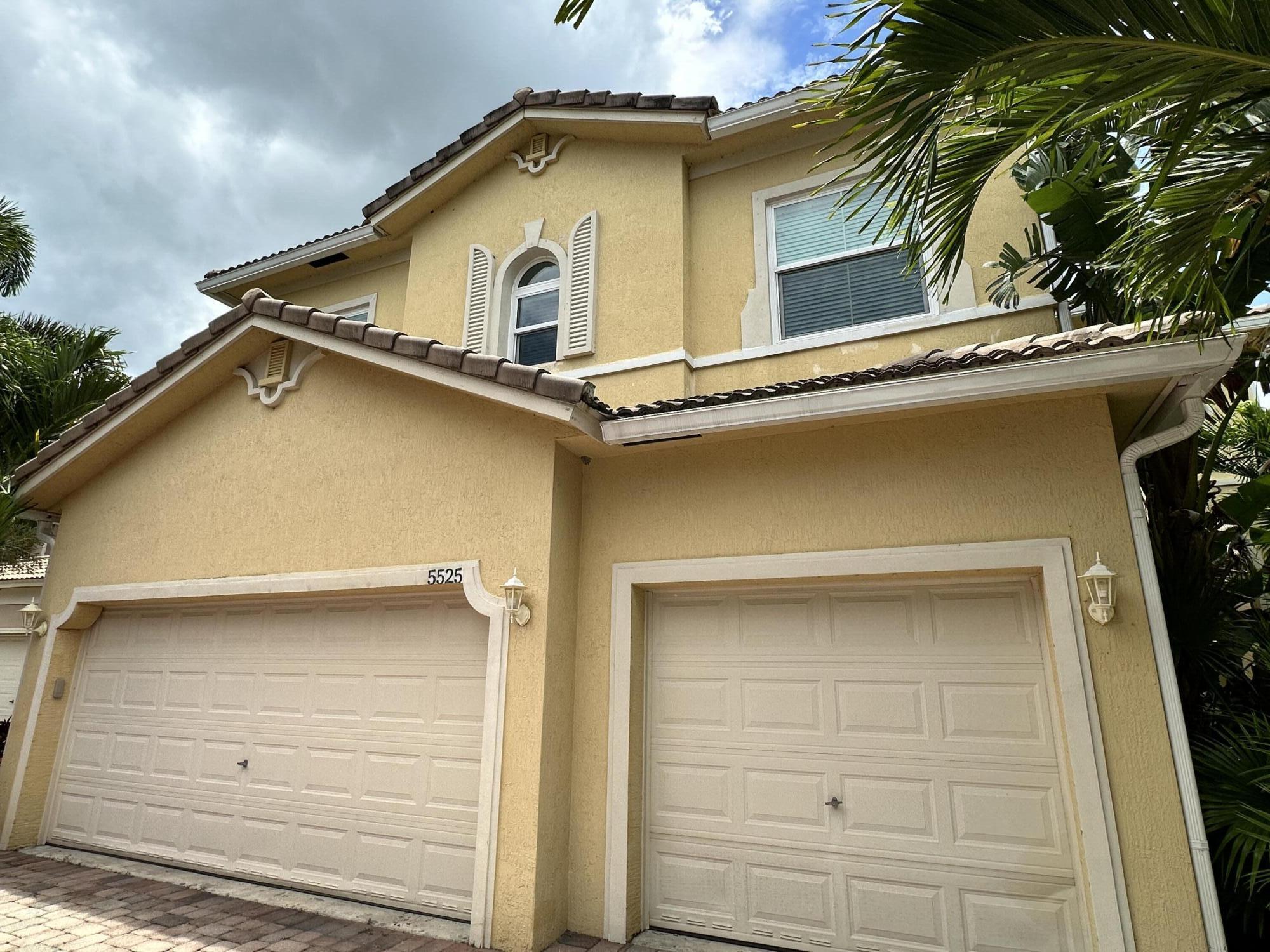 5525 Spanish River Road Fort Pierce, FL 34951 - Photo 2 of 39 IMG_9557