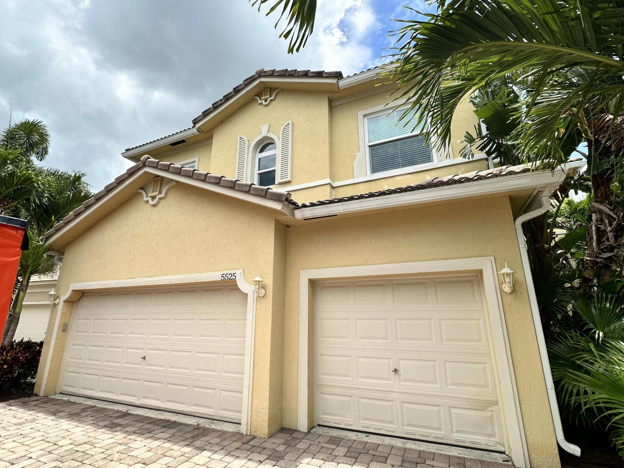 5525 Spanish River Road Fort Pierce, FL 34951 - Photo 3 of 39 IMG_9558