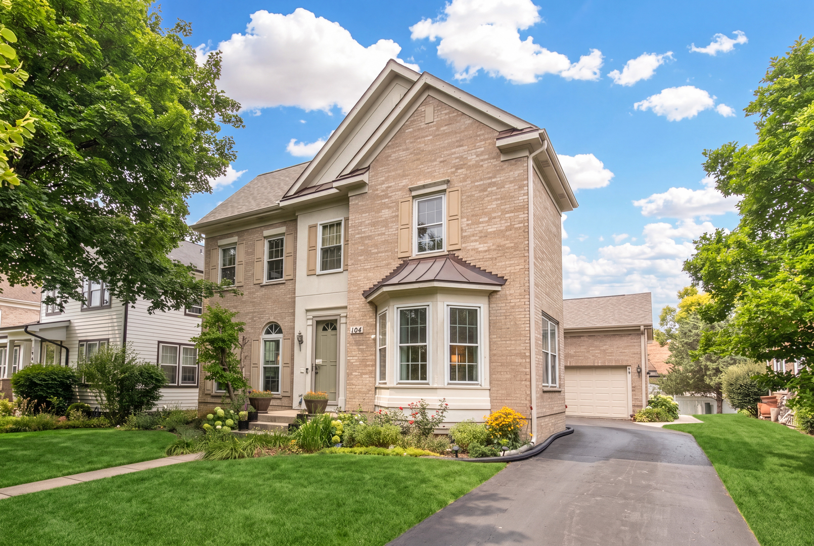 104 Brickton Place Park Ridge, IL 60068 - Photo 2 of 38 Gallery Image 2