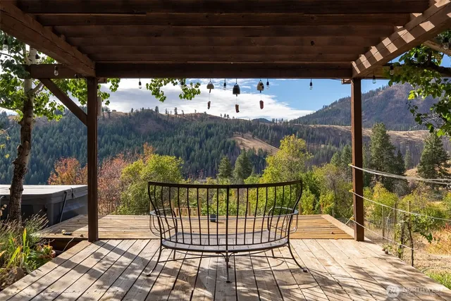 $1,050,000 | 57 Lealand Lane, Winthrop, WA 98862