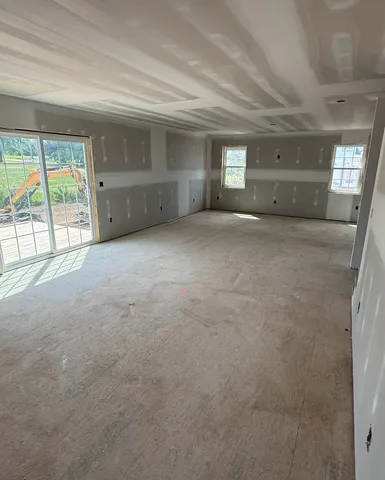 $579,000 | 40 Dozer Drive, St. Albans Town, VT 05478