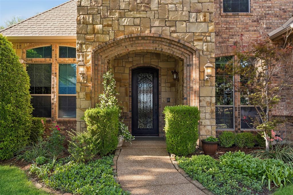 1608 Tuscan Ridge Circle Southlake, TX 76092 - Photo 3 of 36 a front view of a house