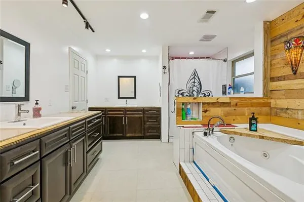 $179,900 | 505 East Park Boulevard, Braithwaite, LA 70040