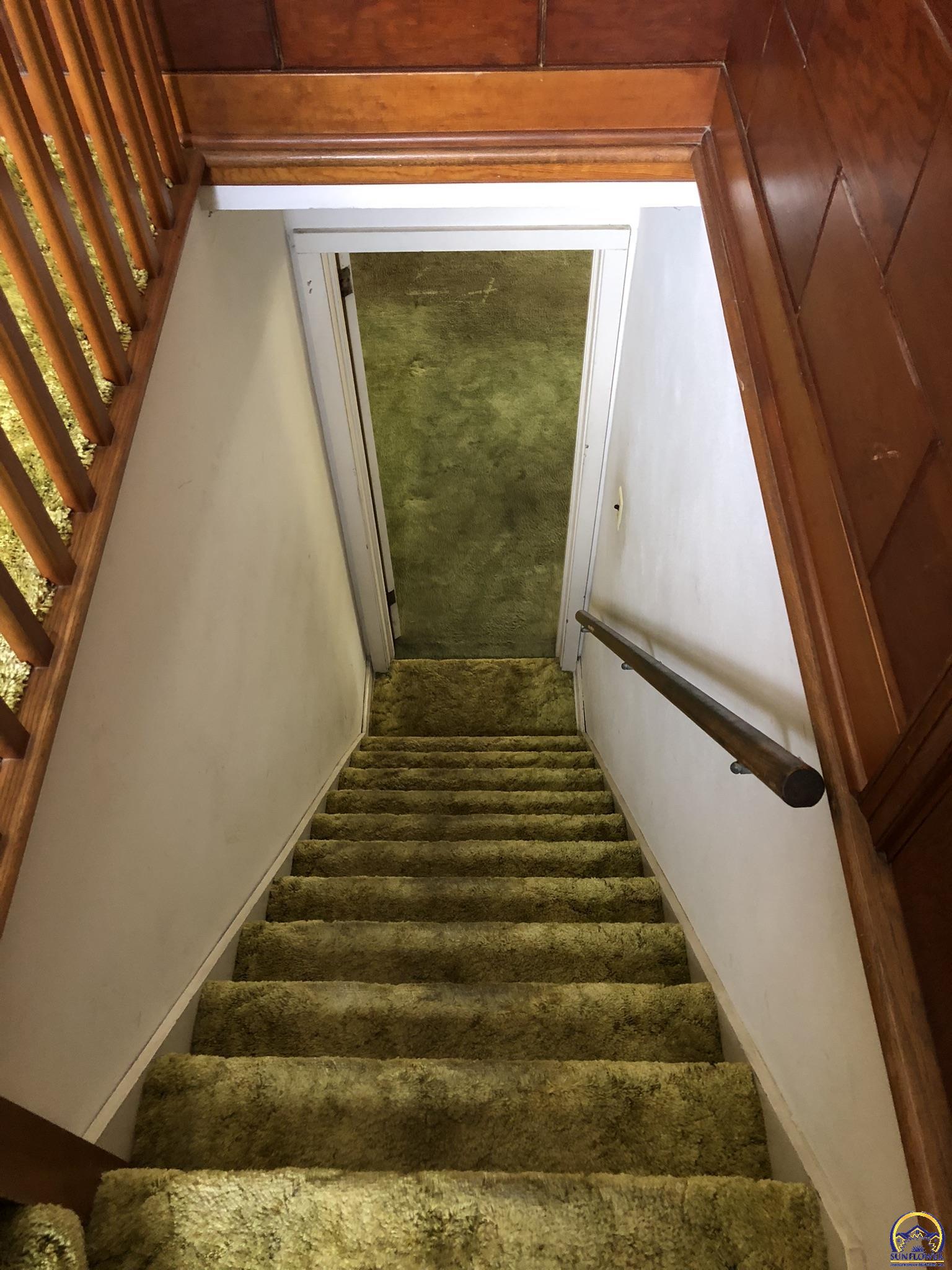 2024 Southwest Stone Avenue Topeka, KS 66604 - Photo 25 of 30