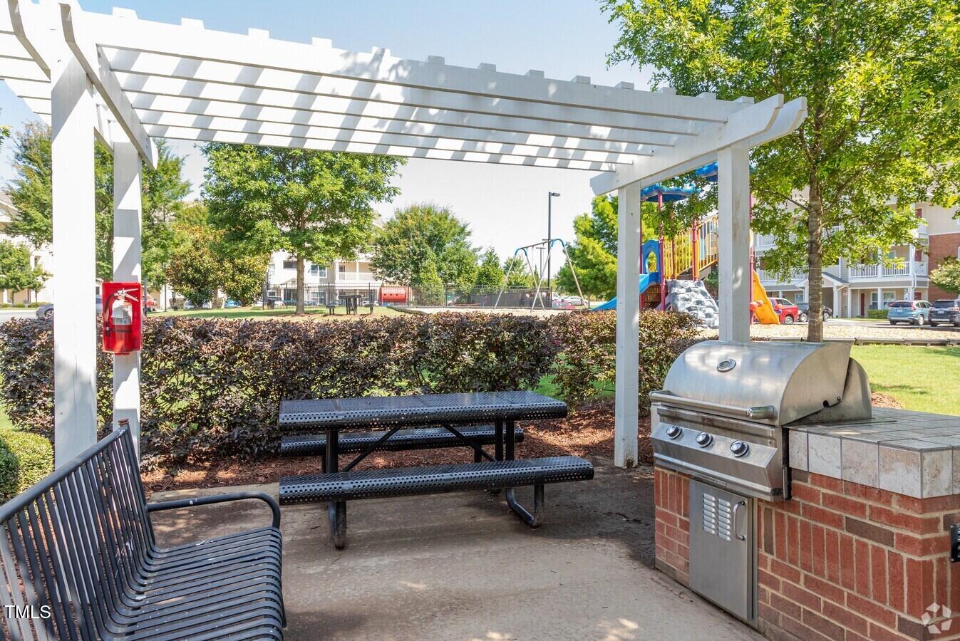 1000 Broadstone Way, Unit B3 Apex, NC 27502 - Photo 18 of 42 16