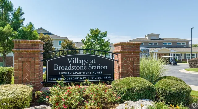 $1,603 | 1000 Broadstone Way, Unit B3, Apex, NC 27502