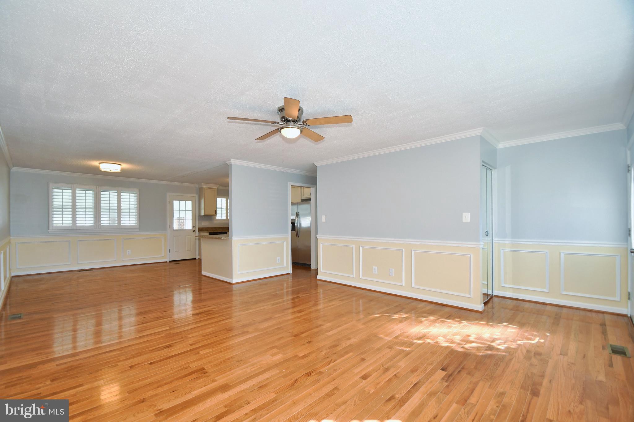 533 Riverside Drive Baltimore, MD 21221 - Photo 10 of 43 Living- Dining Room Layout