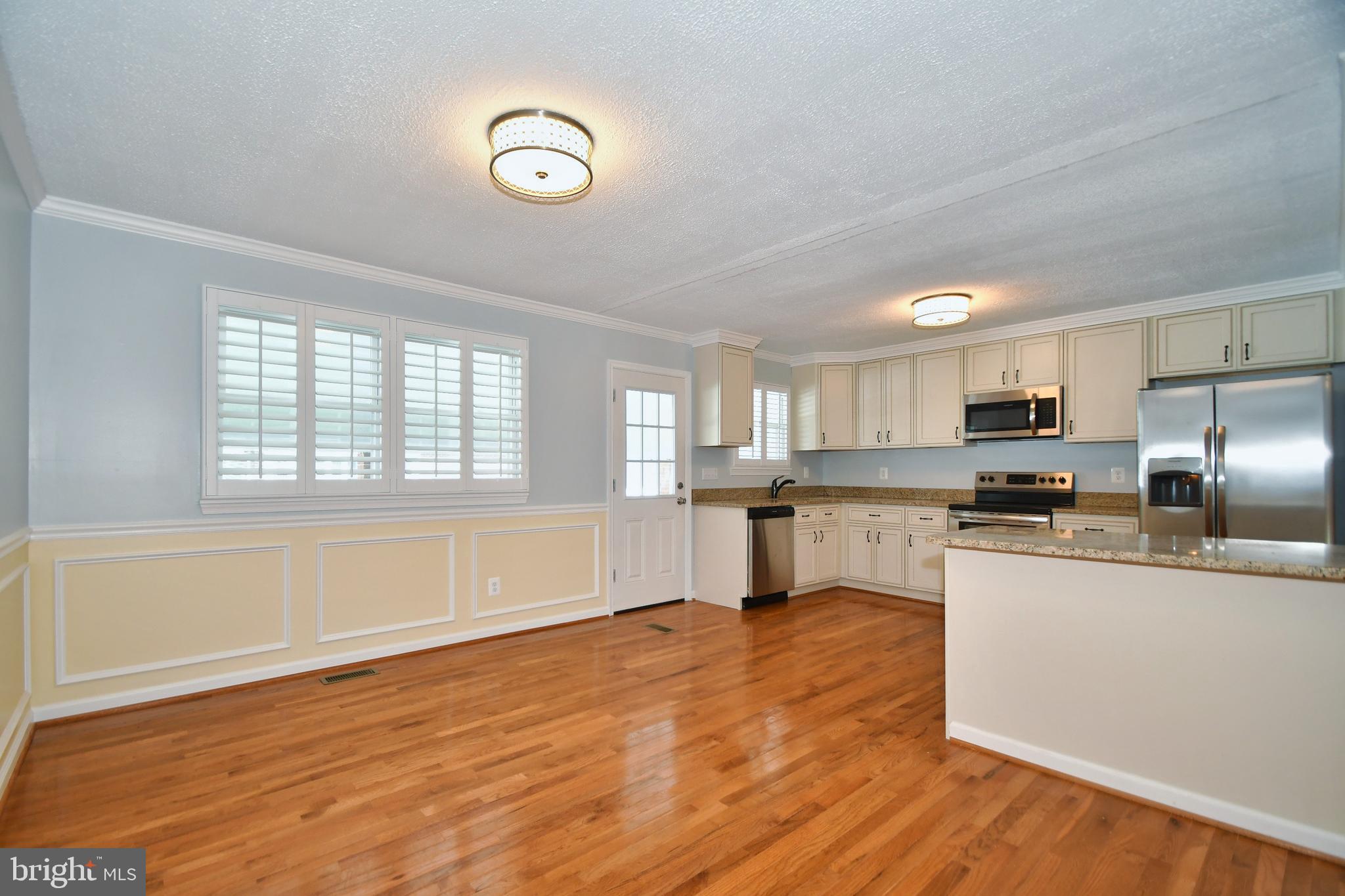 533 Riverside Drive Baltimore, MD 21221 - Photo 12 of 43 DR to Kitchen