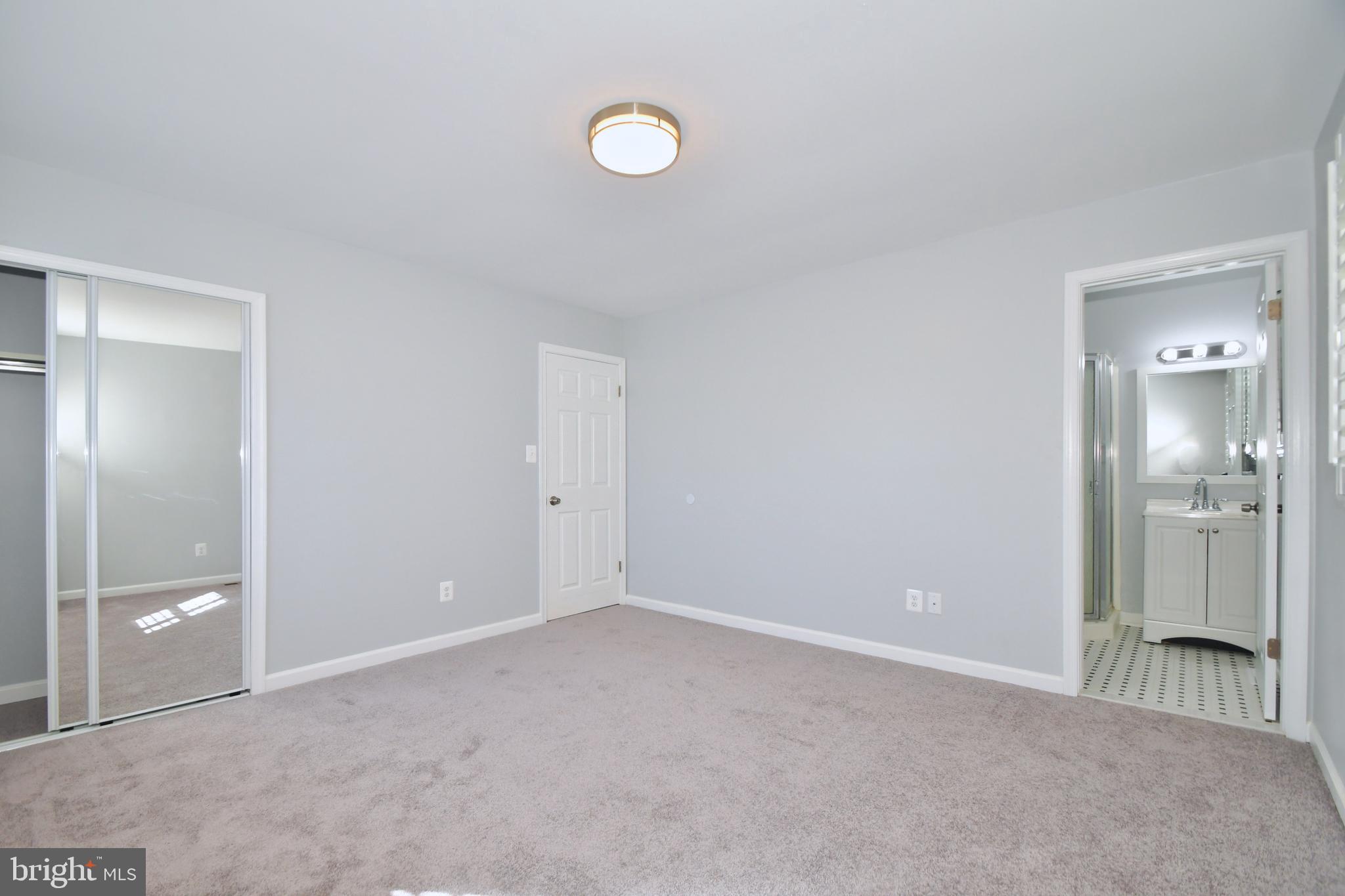 533 Riverside Drive Baltimore, MD 21221 - Photo 22 of 43 Master Bath W/ Private Full Bath