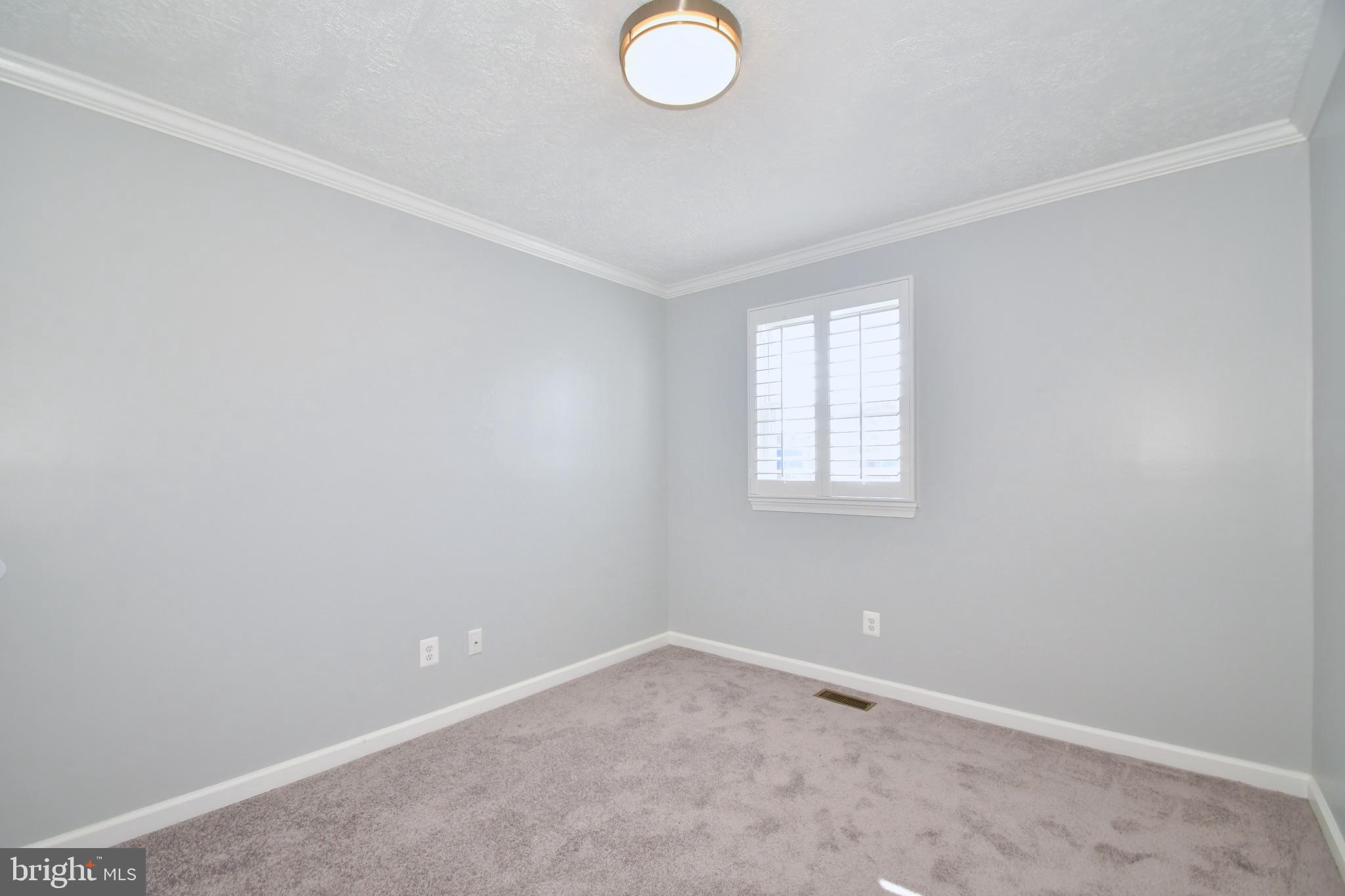 533 Riverside Drive Baltimore, MD 21221 - Photo 26 of 43 Bedroom 3