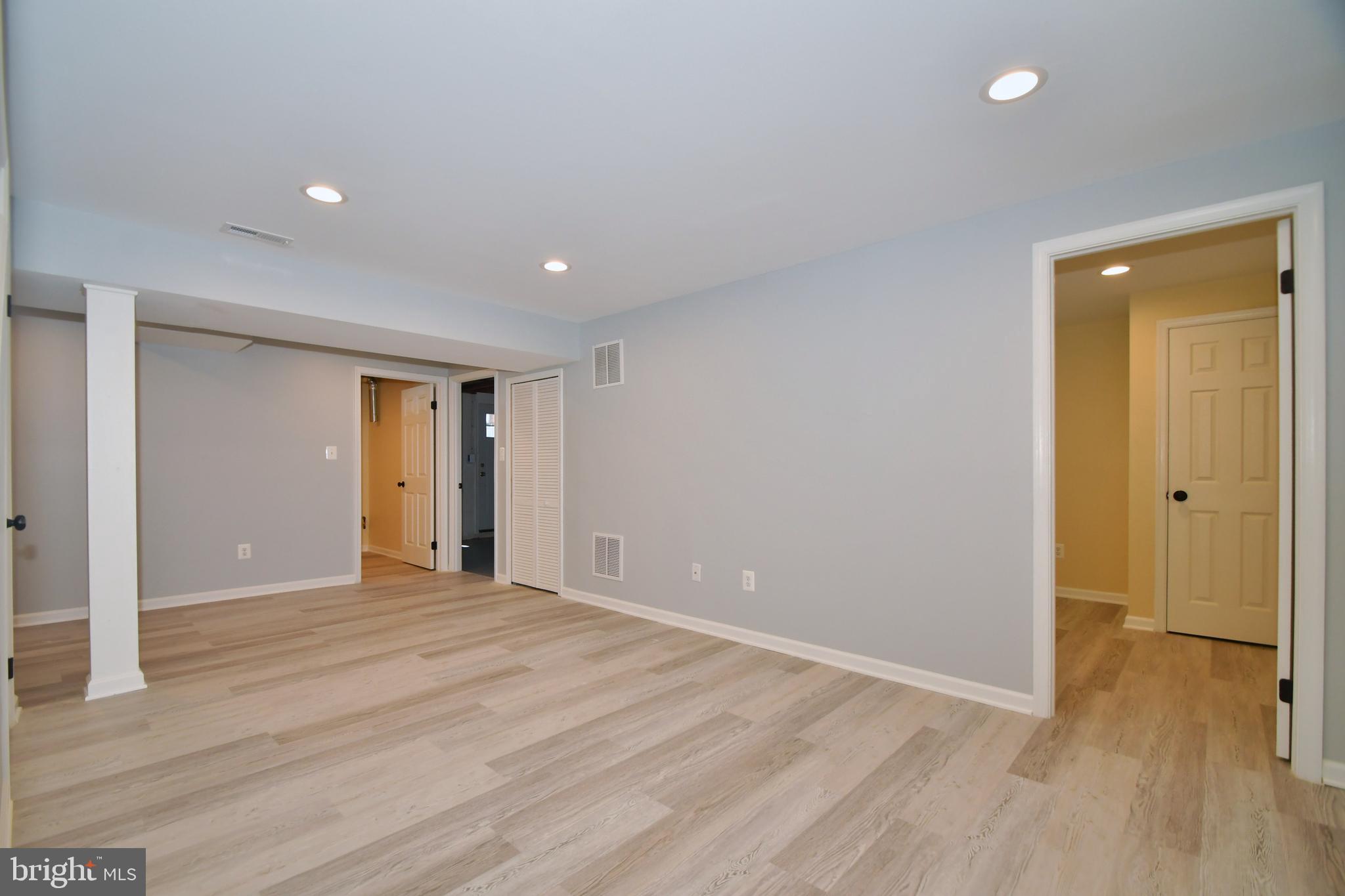 533 Riverside Drive Baltimore, MD 21221 - Photo 30 of 43 Family/Rec Room