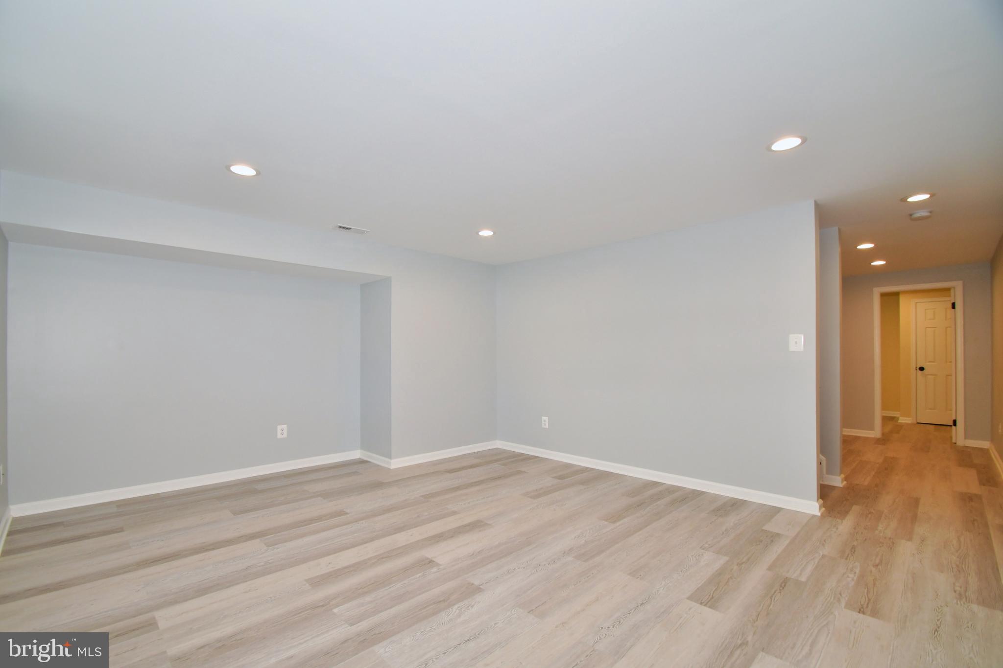 533 Riverside Drive Baltimore, MD 21221 - Photo 31 of 43 Family/Rec Room