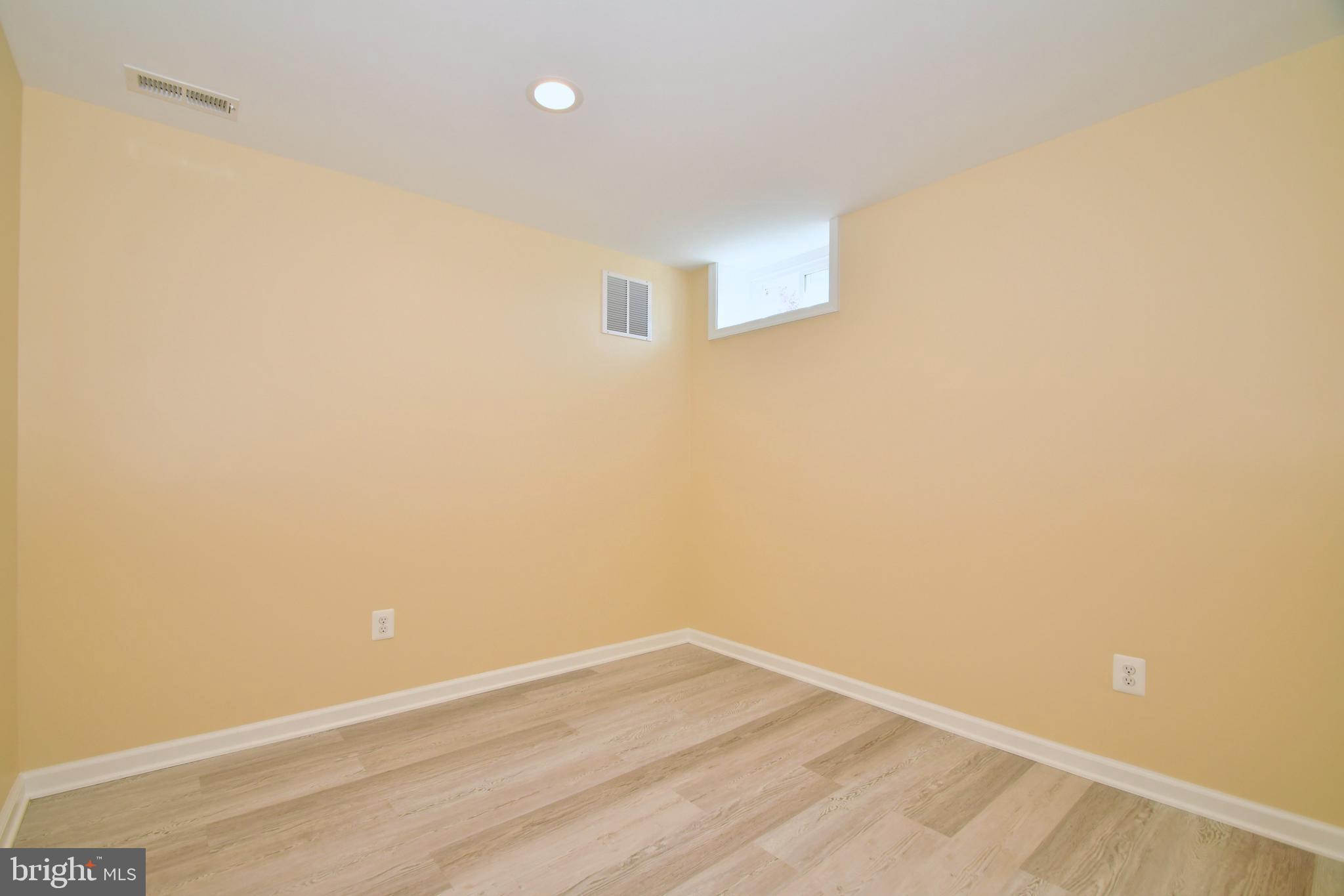 533 Riverside Drive Baltimore, MD 21221 - Photo 36 of 43 Possibly 4th Bedroom/ Office