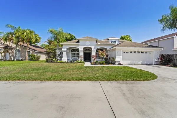 $875,000 | 3019 Southwest Captiva Court, Palm City, FL 34990
