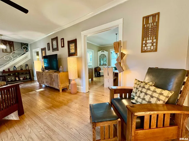 $229,900 | 8 Duncan Park, Jacksonville, IL 62650