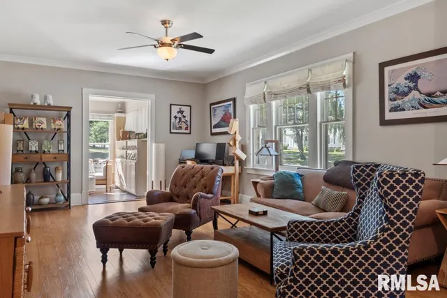 $229,900 | 8 Duncan Park, Jacksonville, IL 62650