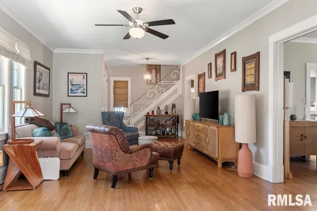 $229,900 | 8 Duncan Park, Jacksonville, IL 62650