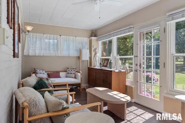 $229,900 | 8 Duncan Park, Jacksonville, IL 62650