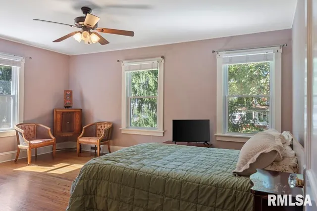 $229,900 | 8 Duncan Park, Jacksonville, IL 62650