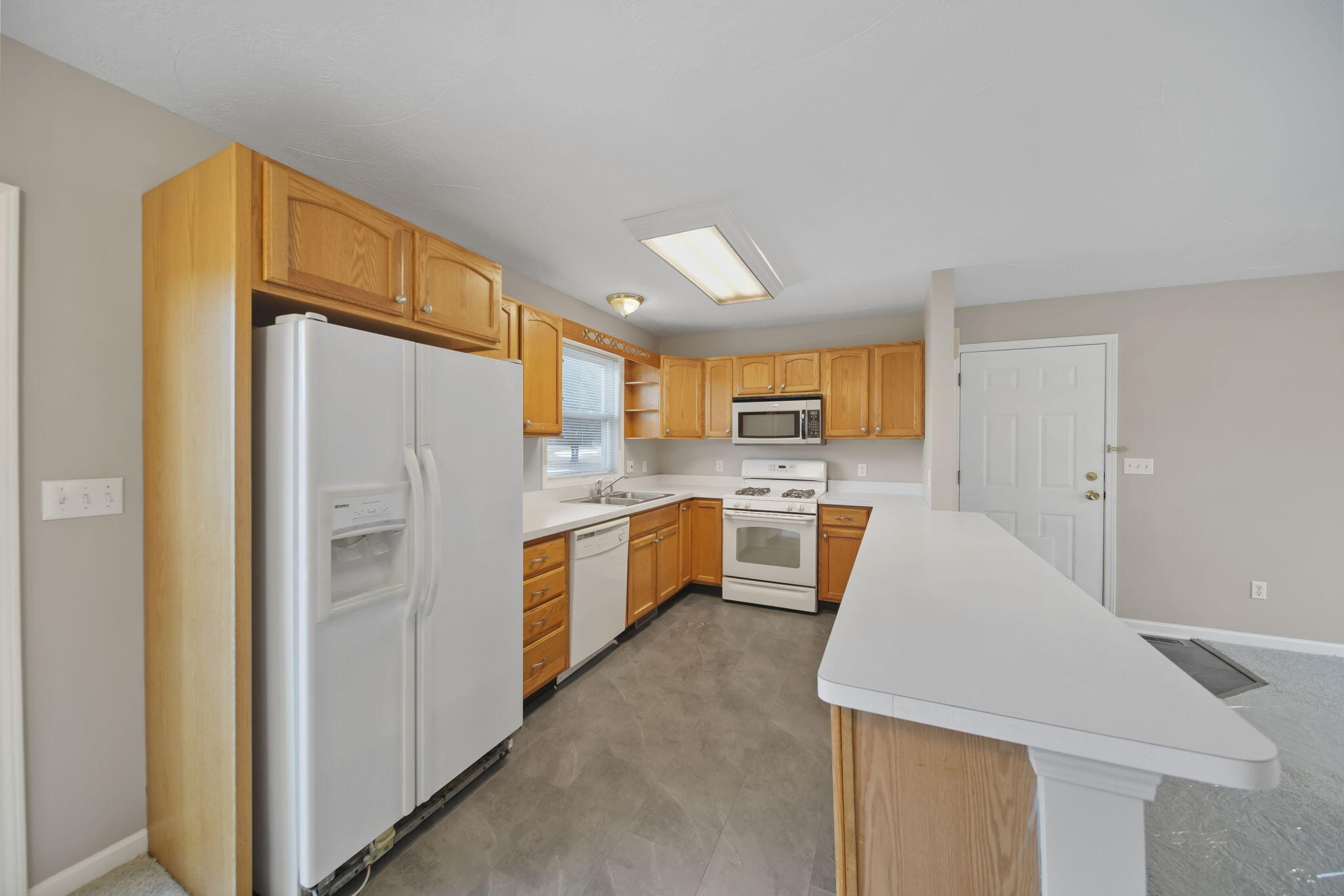 1930 East Kimmel Road Jackson, MI 49201 - Photo 10 of 37 9