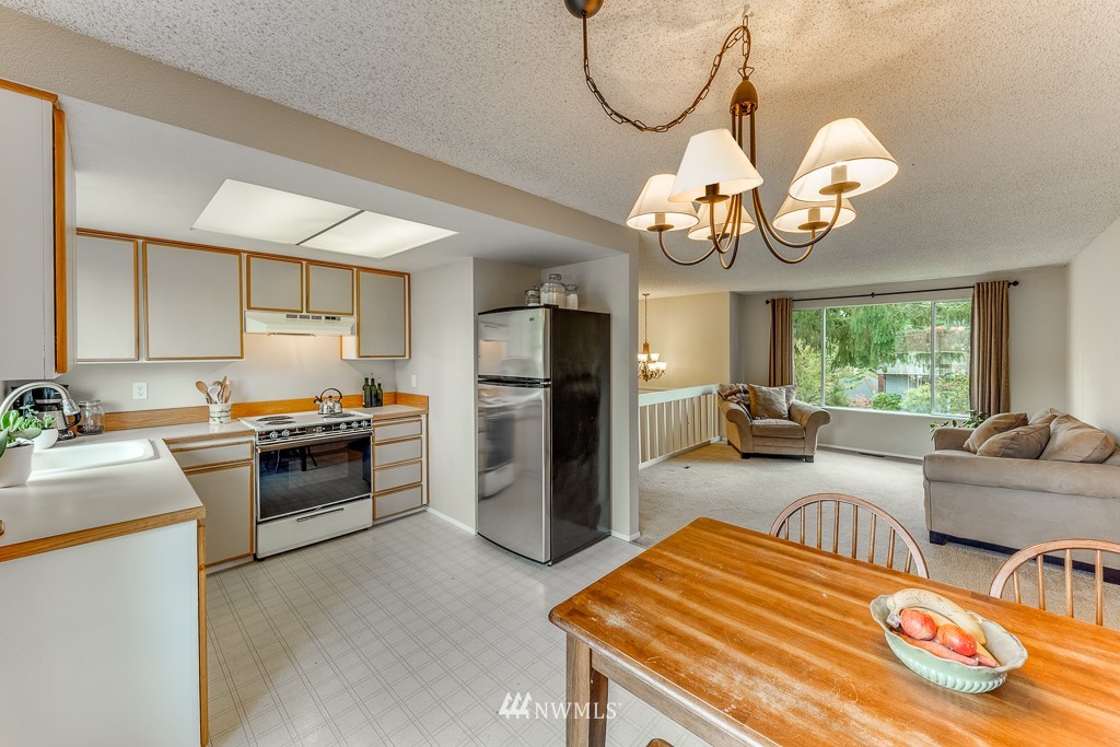 615 216th Street Southwest Bothell, WA 98021 - Photo 14 of 37