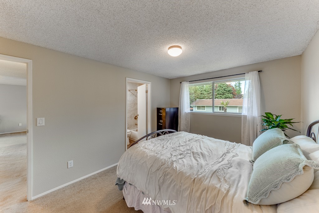 615 216th Street Southwest Bothell, WA 98021 - Photo 18 of 37