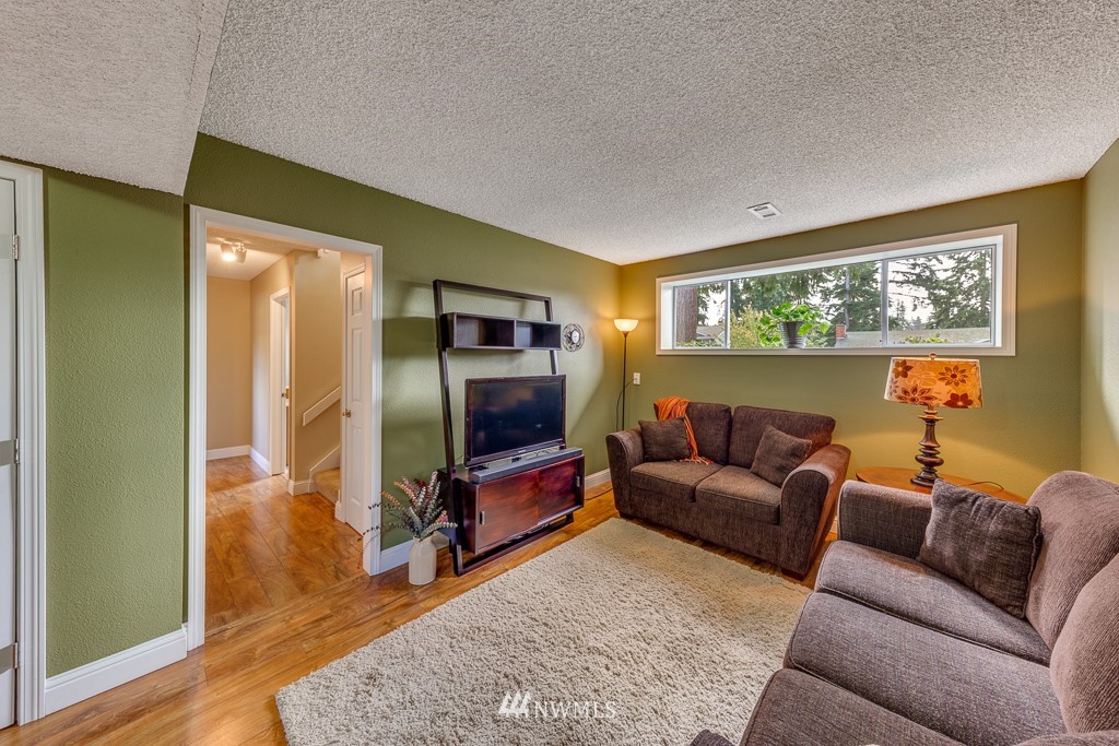 615 216th Street Southwest Bothell, WA 98021 - Photo 25 of 37