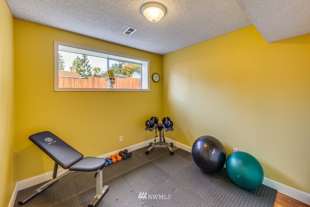 615 216th Street Southwest Bothell, WA 98021 - Photo 28 of 37
