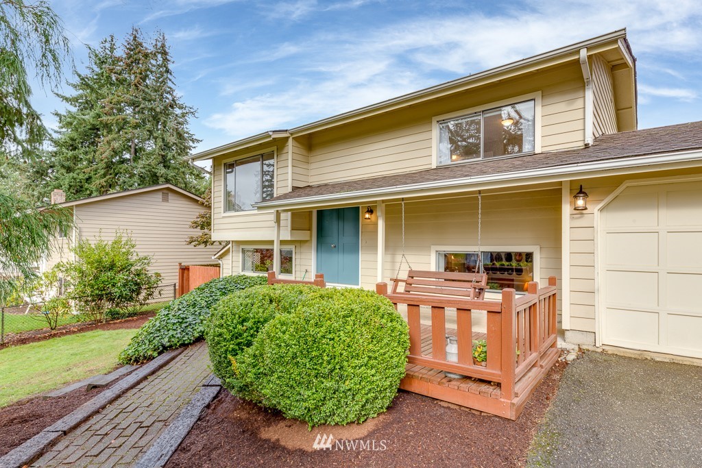 615 216th Street Southwest Bothell, WA 98021 - Photo 5 of 37