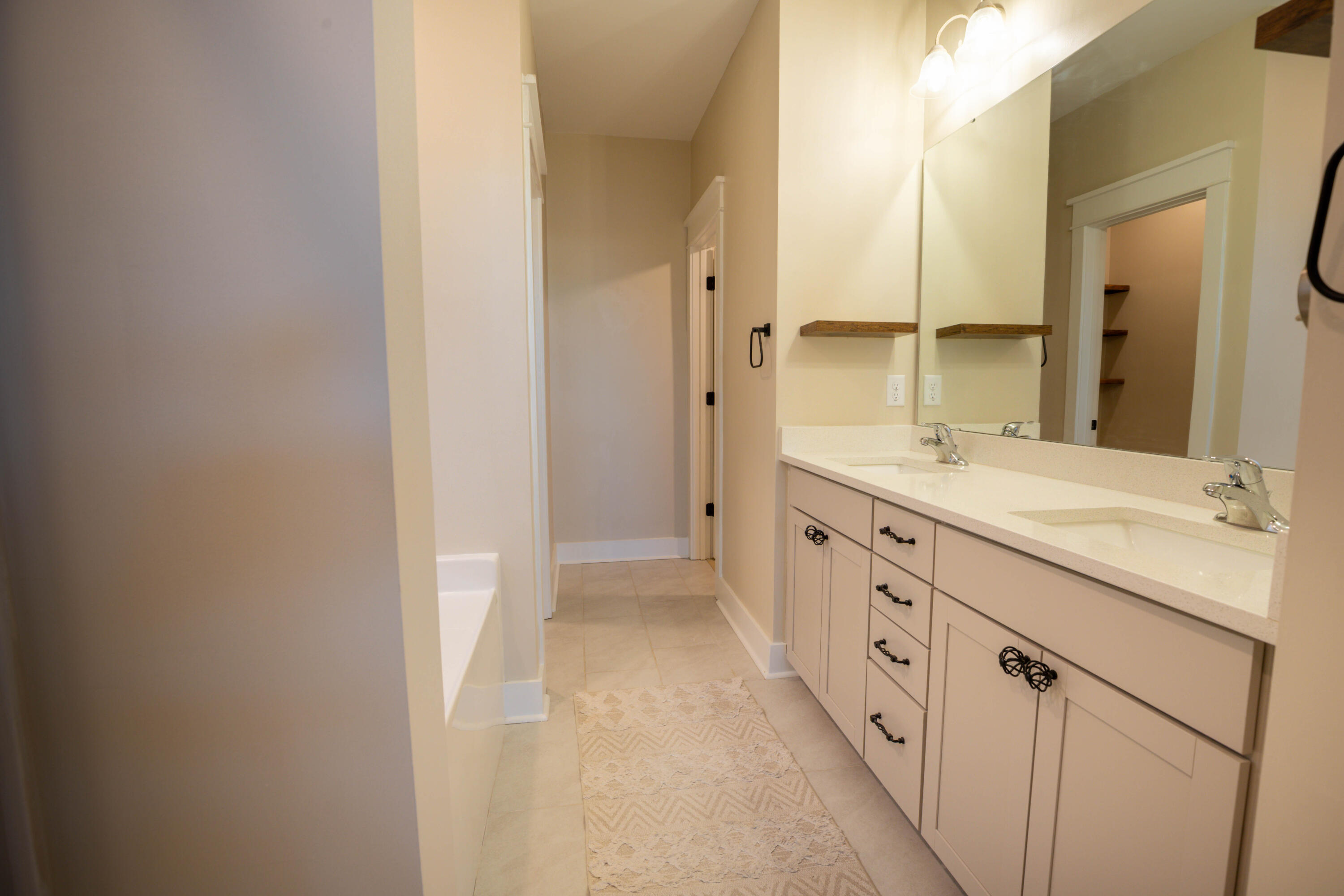 126 Riley Farms Court Summerville, SC 29486 - Photo 25 of 44 Owners suite Bathroom B