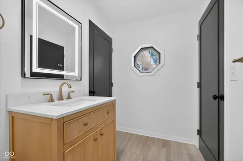 $599,900 | 430 West 64th Street, Indianapolis, IN 46260