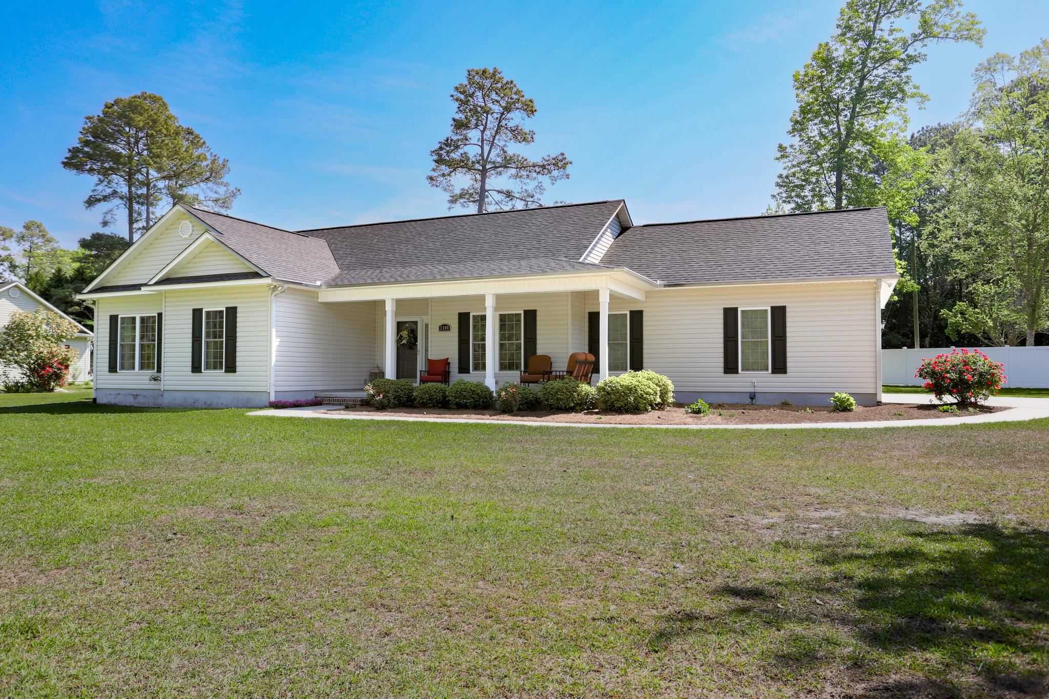 3200 Bryant Street Loris, SC 29569 - Photo 1 of 39