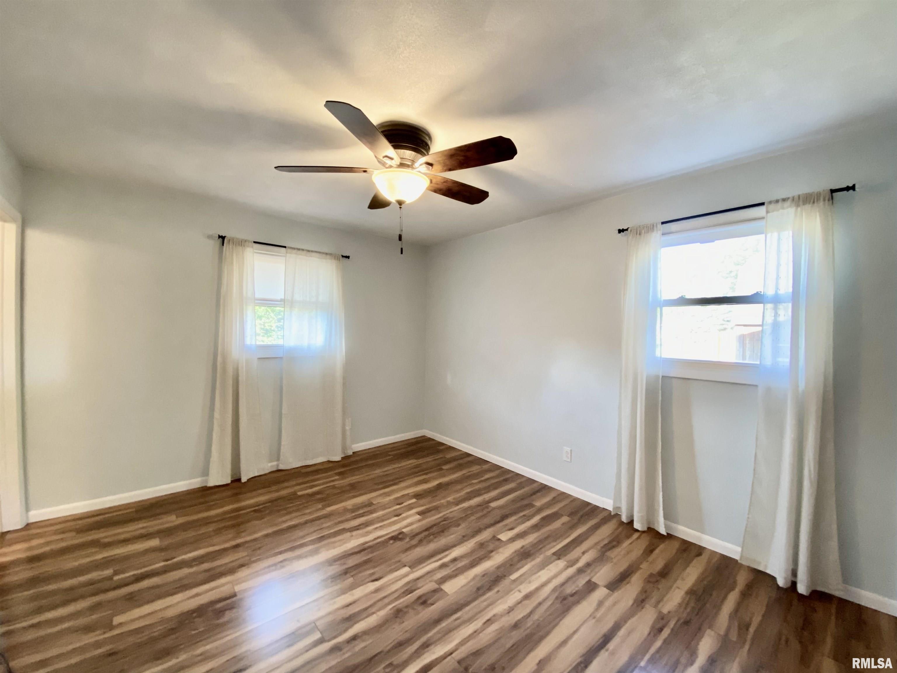 1218 Brookhill Road Peoria, IL 61615 - Photo 12 of 34 Gallery Image 12