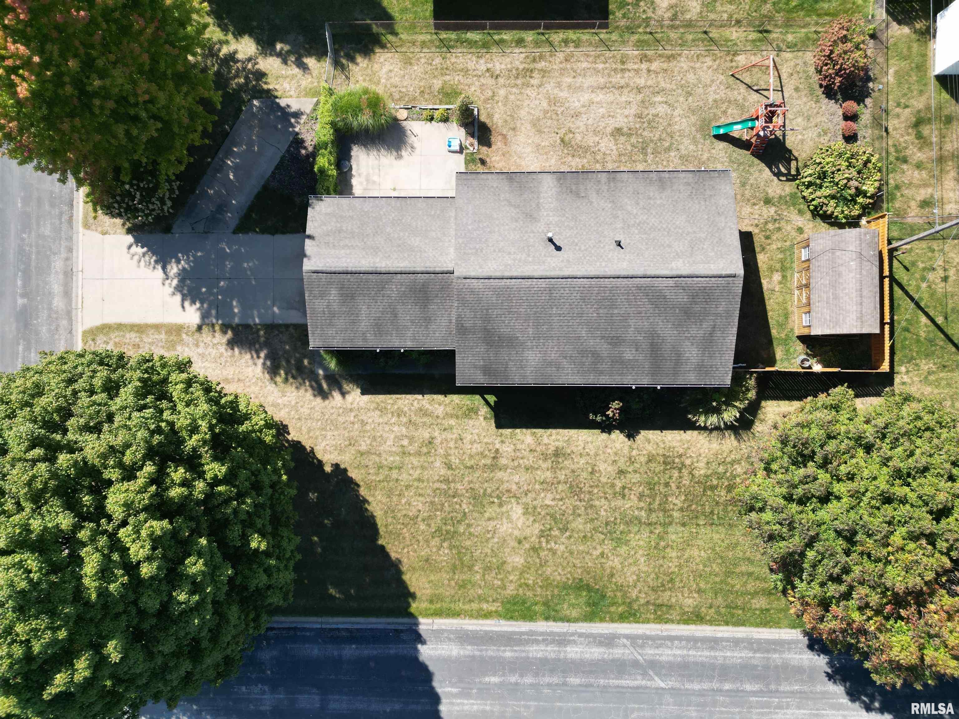 1218 Brookhill Road Peoria, IL 61615 - Photo 31 of 34 Gallery Image 31