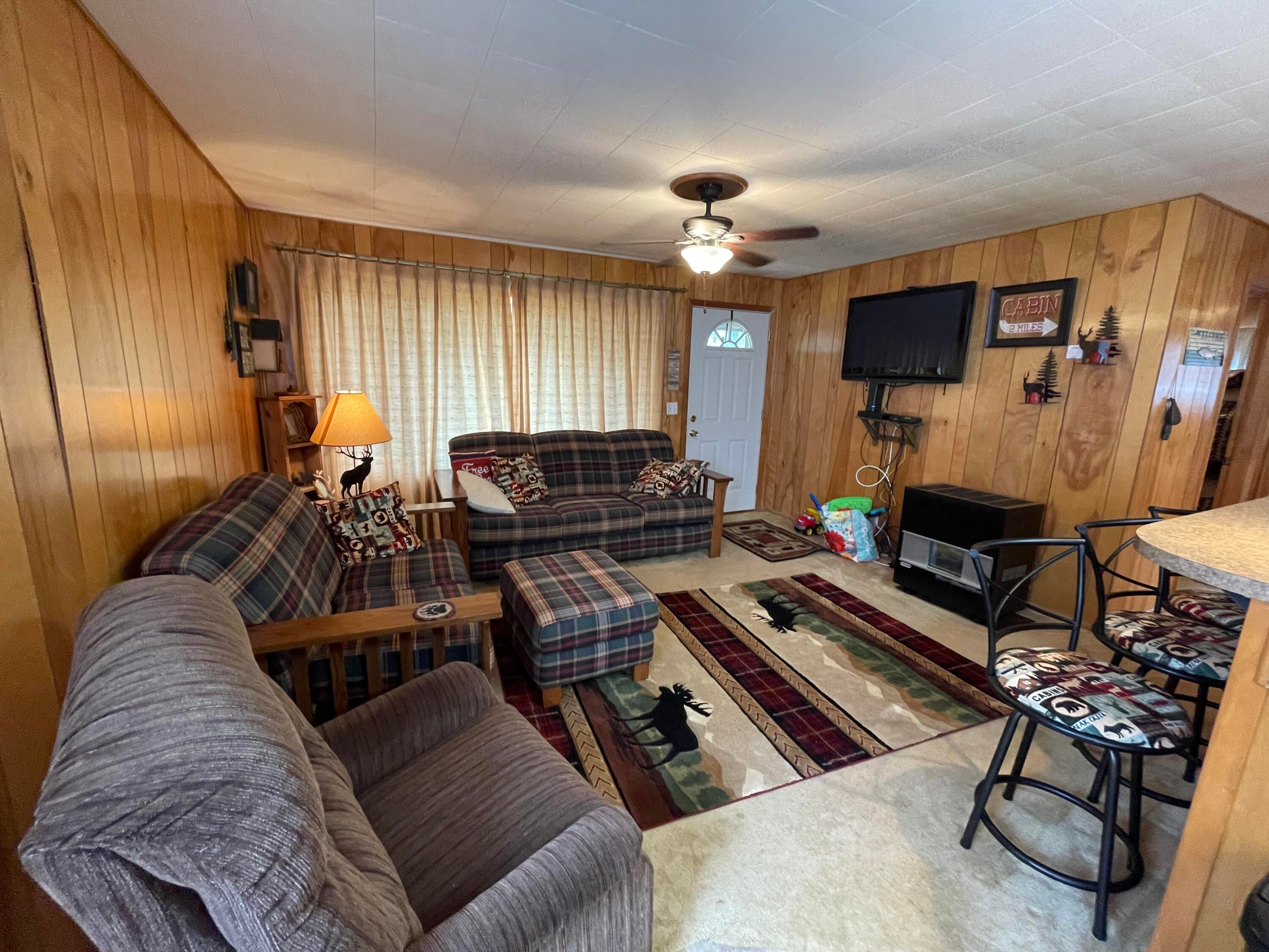 214 Chestnut Road Roscommon, MI 48653 - Photo 2 of 15 Gallery Image 2