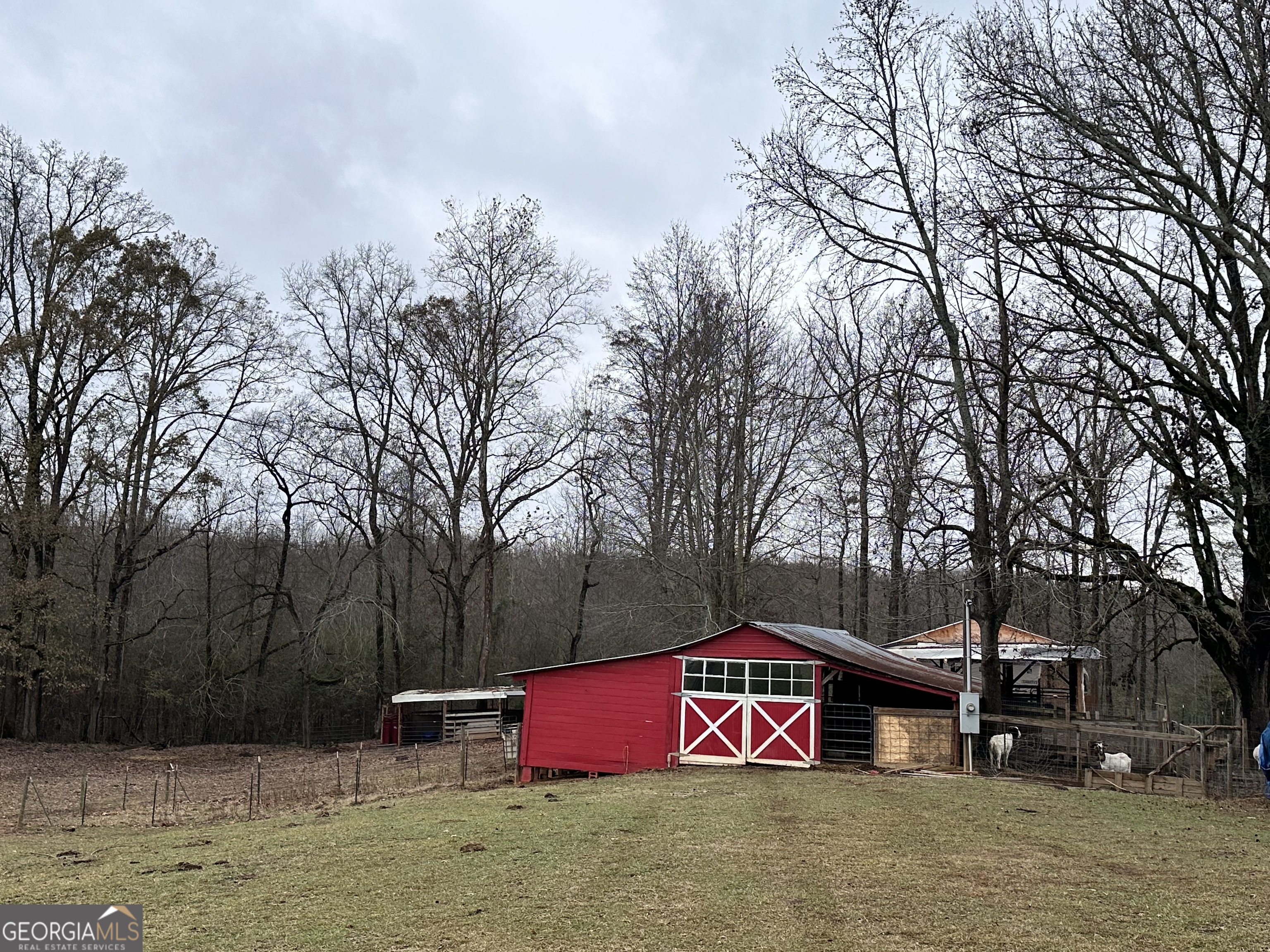 2015 Highway 59 Commerce, GA 30529 - Photo 10 of 27 a view of street with red sign board