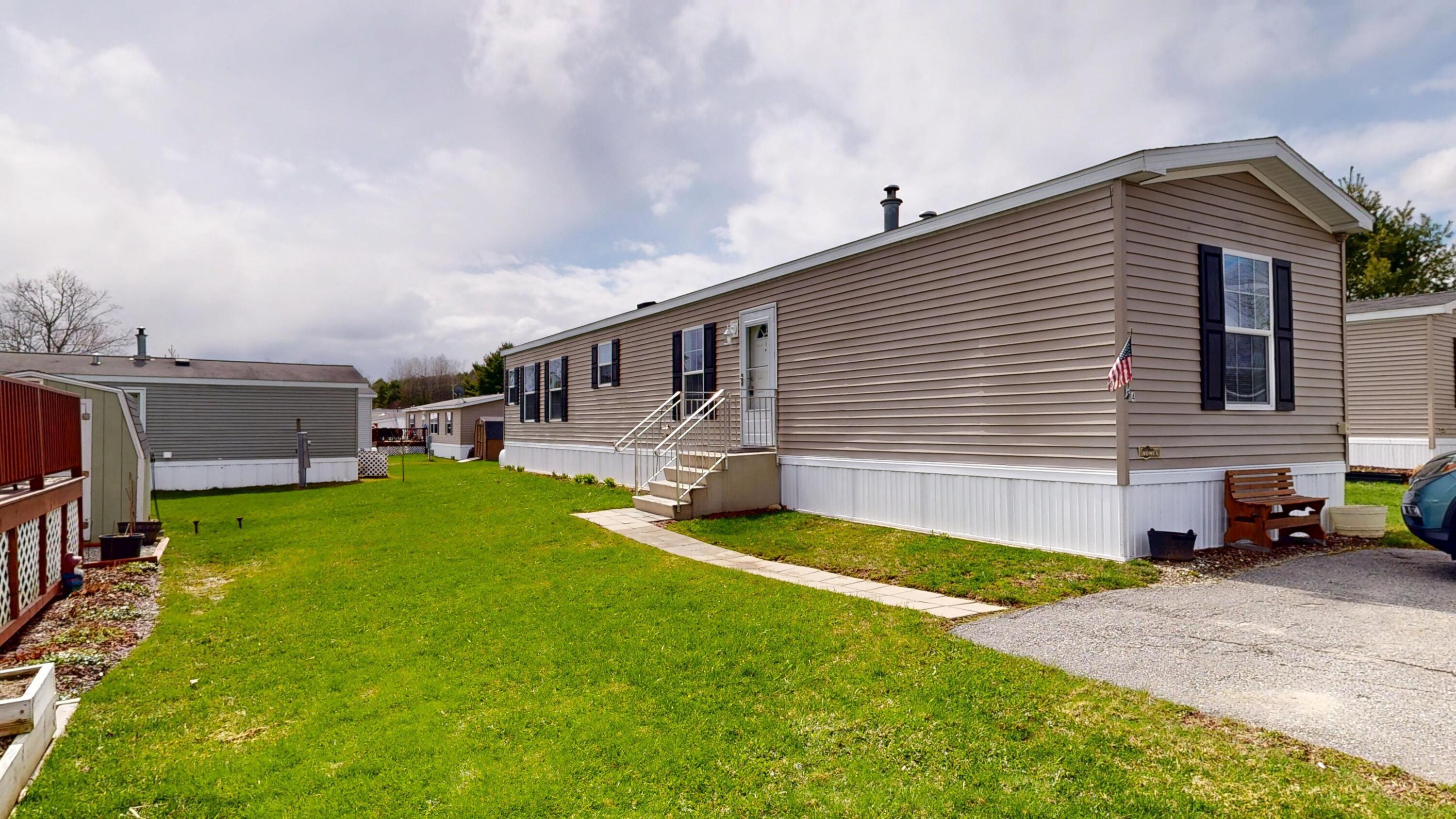 4 Sheldon Place Lewiston, ME 04240 - Photo 1 of 31 4-Sheldon-Place-04212026_102117