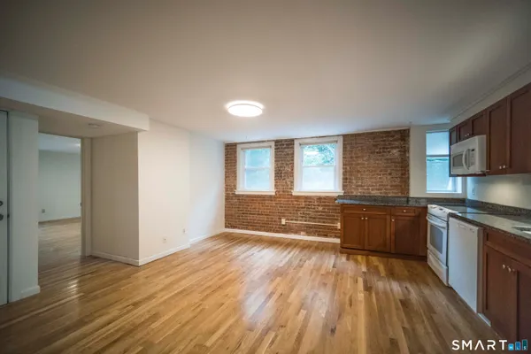 $1,950 | 440 Prospect Street, Unit 2, New Haven, CT 06511