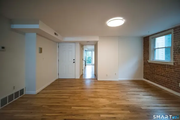 $1,950 | 440 Prospect Street, Unit 2, New Haven, CT 06511