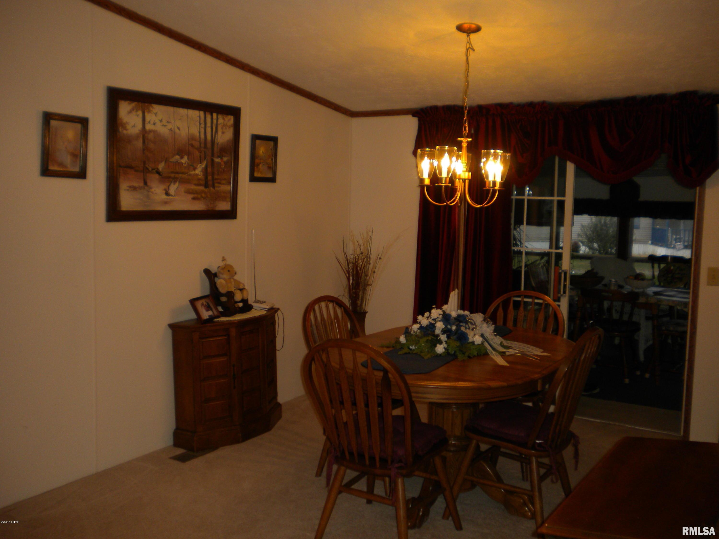 1690 Dewey Road Eldorado, IL 62930 - Photo 12 of 42 Gallery Image 12