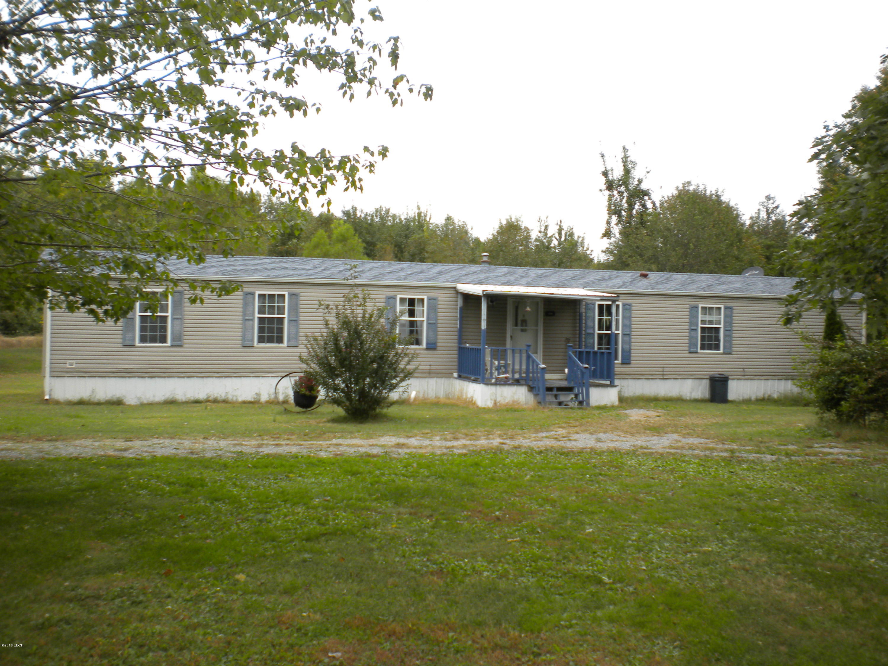 1690 Dewey Road Eldorado, IL 62930 - Photo 20 of 42 Gallery Image 20
