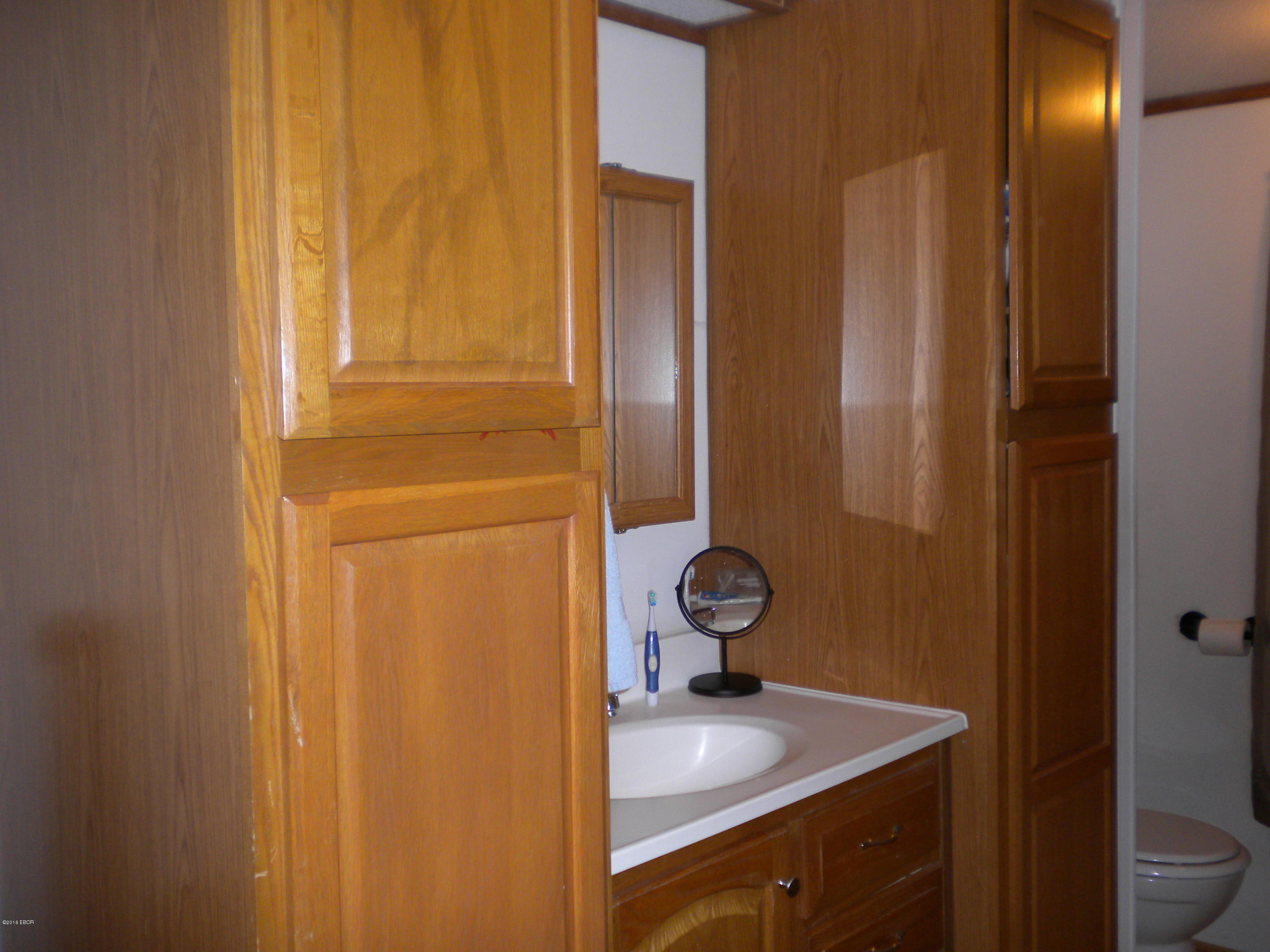 1690 Dewey Road Eldorado, IL 62930 - Photo 28 of 42 Gallery Image 28
